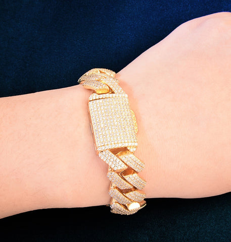 VVS1 Moissanite Iced Out Cuban Bracelet