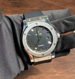 Black Rubber Strap Daily Wear Watch