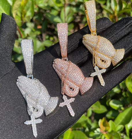 Luxury Moissanite Iced Out Praying Hands With Cross Pendant