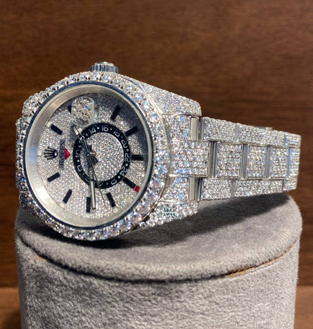 Iced Out Date Display Moissanite Watch For Men's