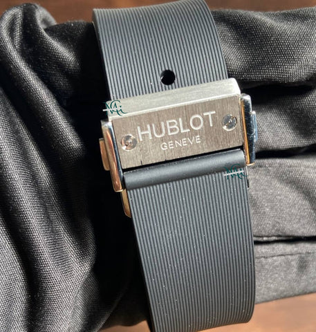 Black Rubber Strap Daily Wear Watch