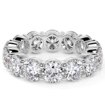 Round Cut Moissanite Diamond Wedding Band